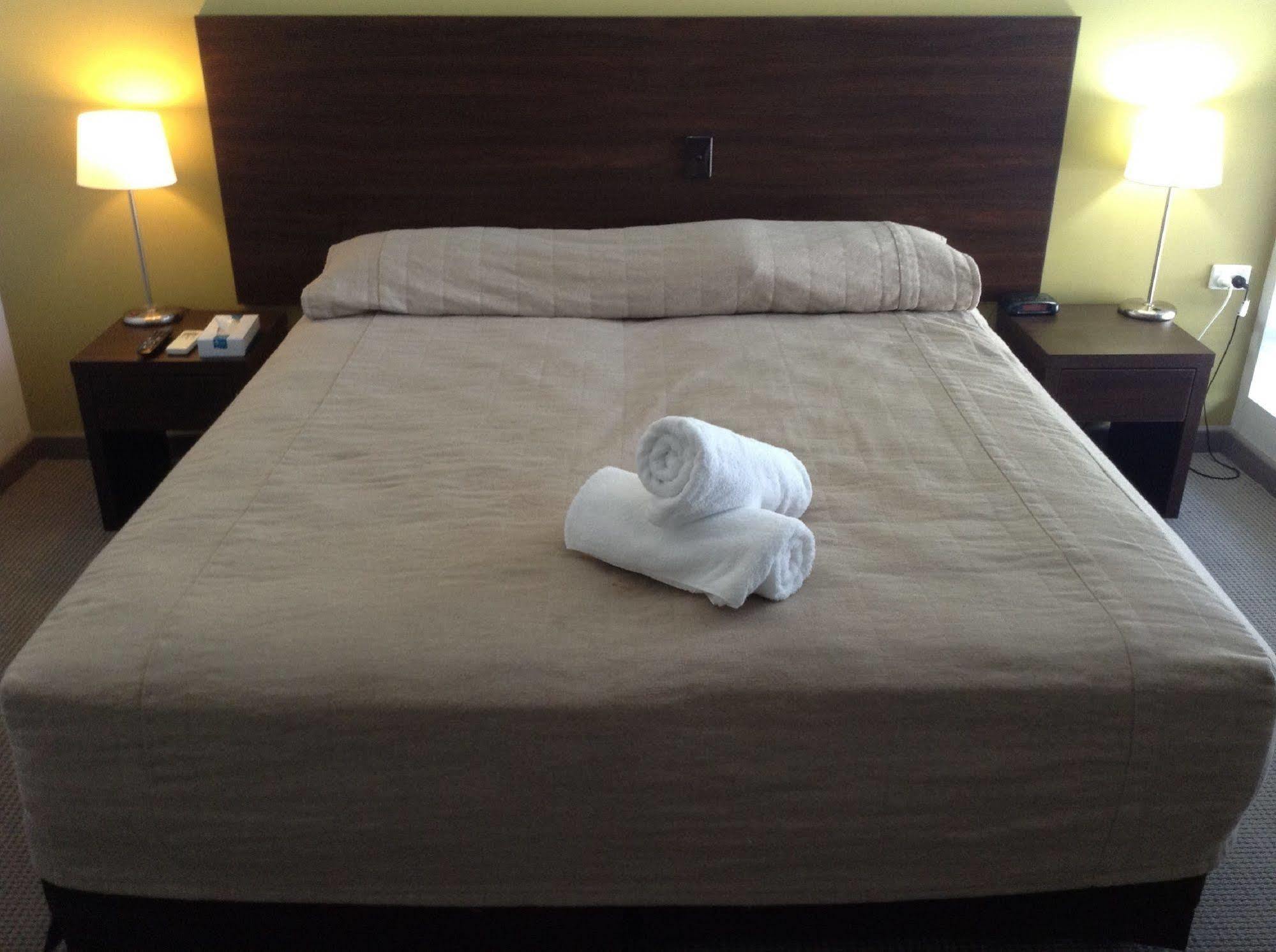 The Cavenagh Hotell Darwin Exteriör bild